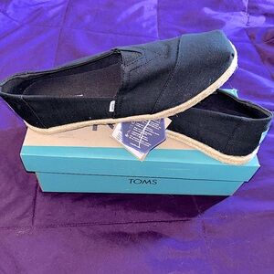 Black Tom’s espadrilles-size 10 womens